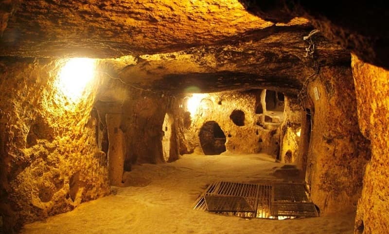 cu-chi-tunnel-min.jpg