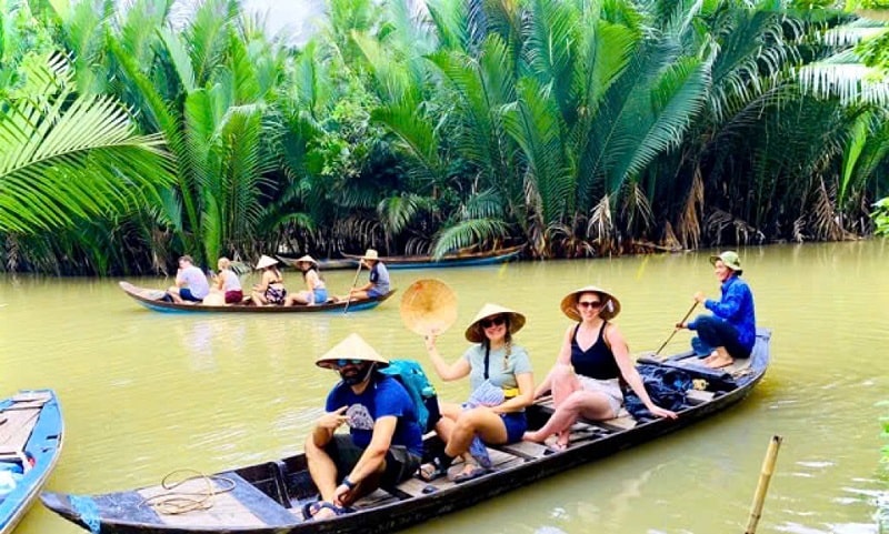mekong-delta-tour-ben-tre-min.jpg